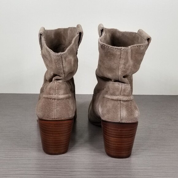 Vince Camuto Maves Stacked Heel Bootie, Tan Suede, Womens Size 9 M / 39 - Picture 5 of 14